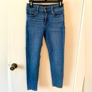 Just Balck blue jeans size 26